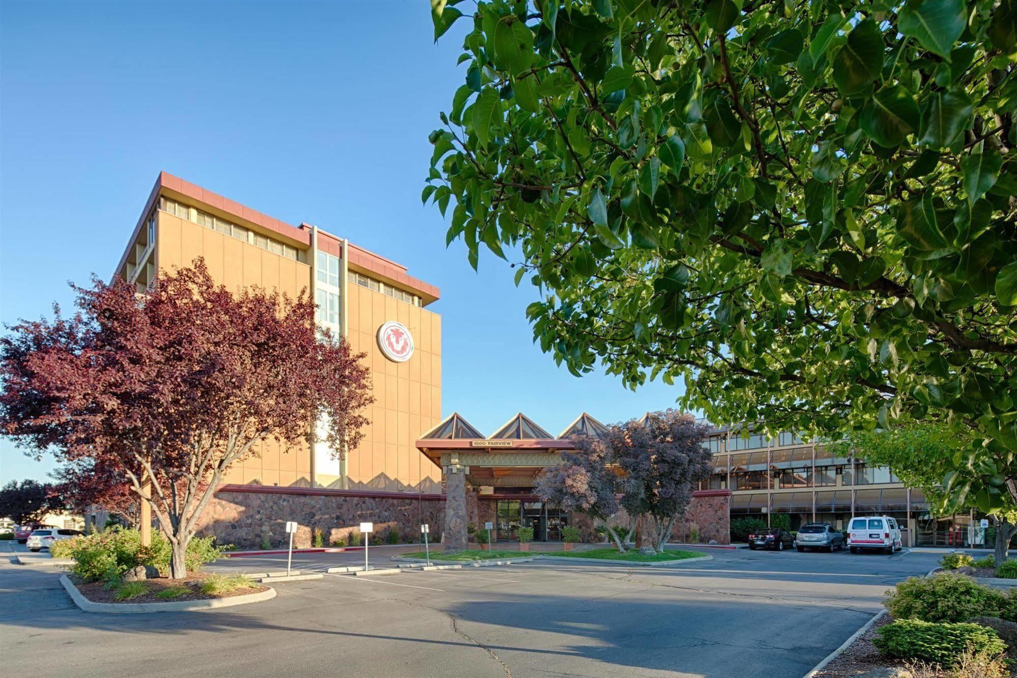 Red Lion Hotel Boise Downtowner Dış mekan fotoğraf