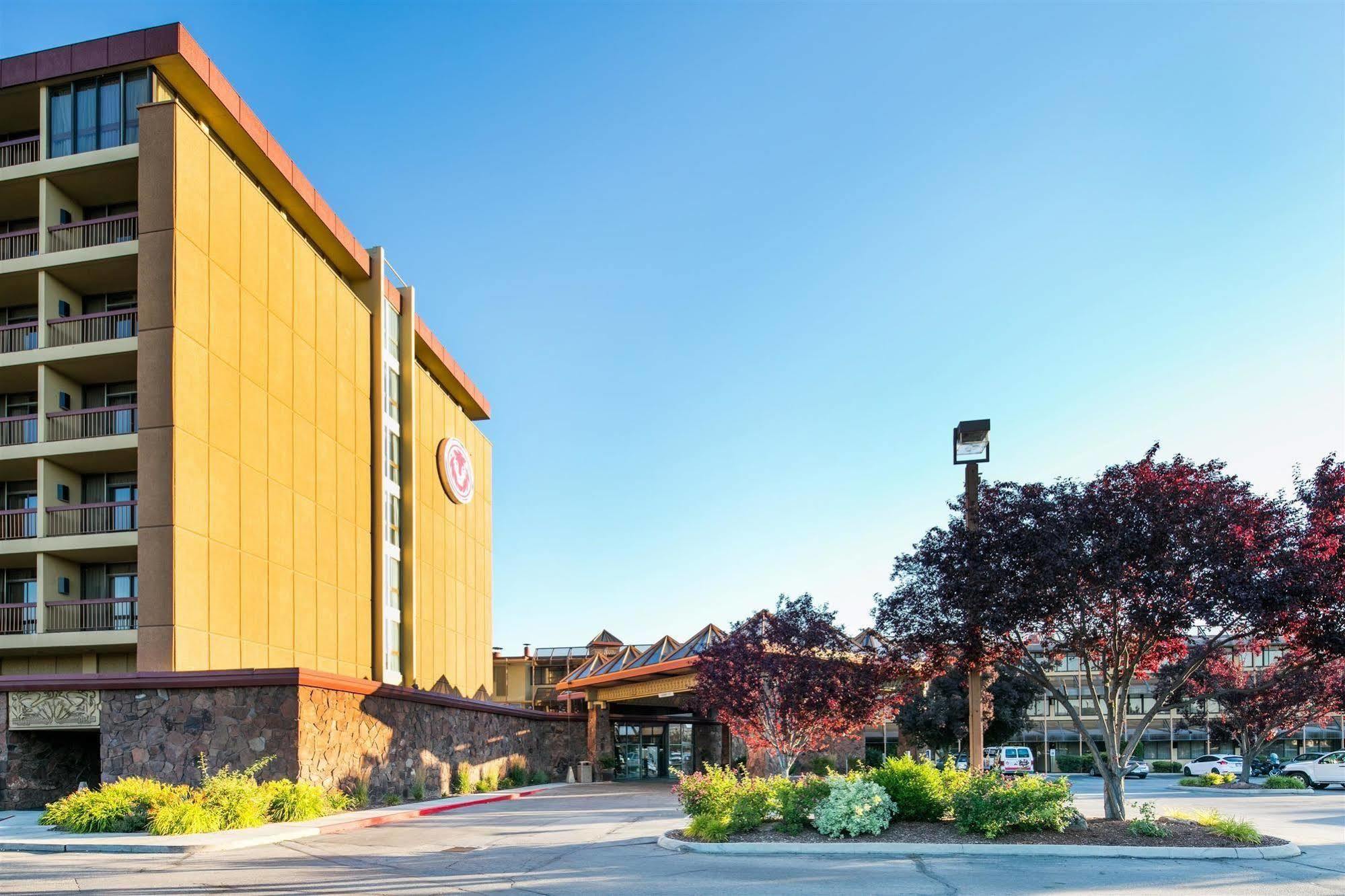 Red Lion Hotel Boise Downtowner Dış mekan fotoğraf